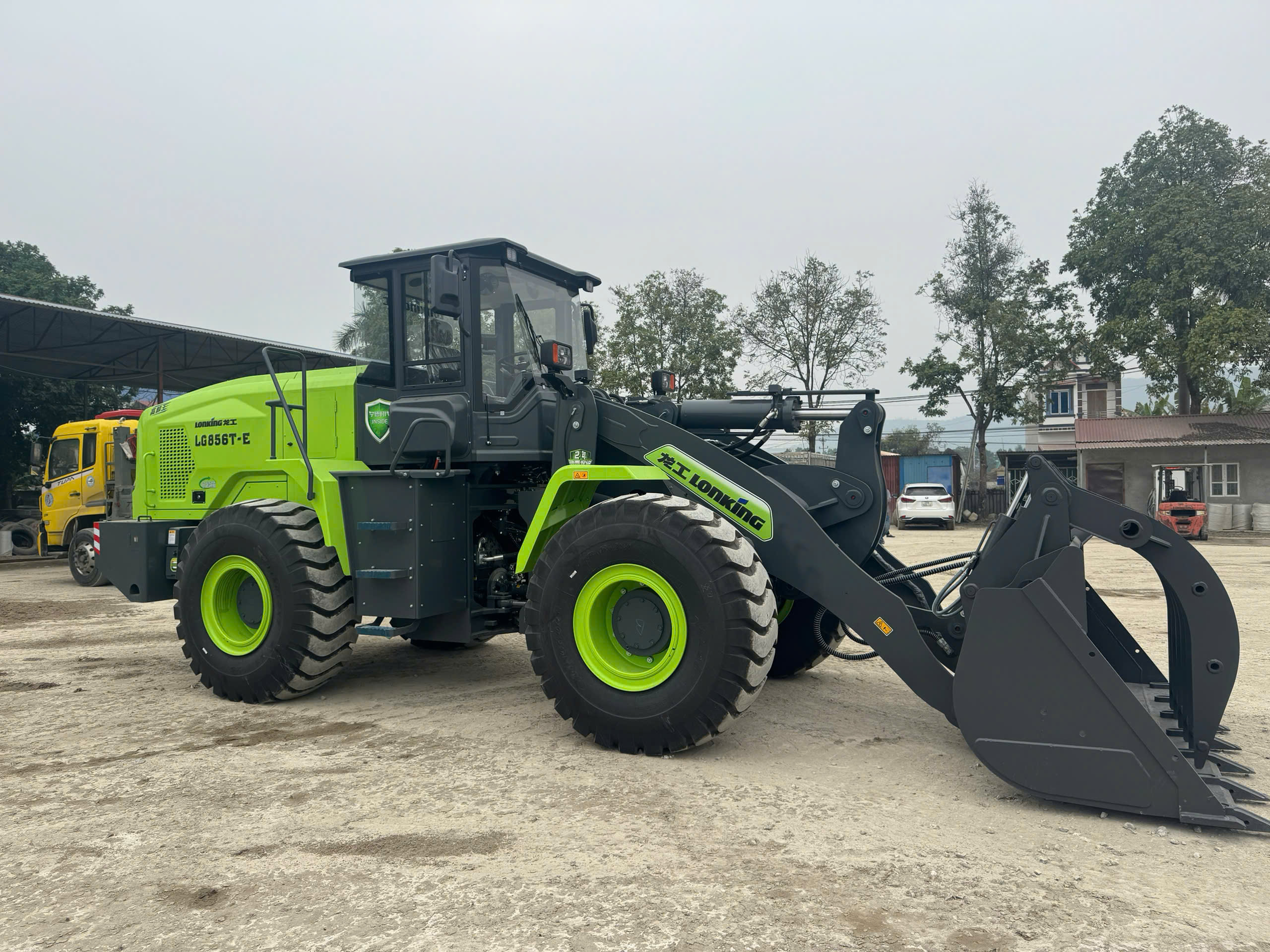 BÀN GIAO XÚC LẬT ĐIỆN LONKING LG856T-E TẠI BẮC KẠN